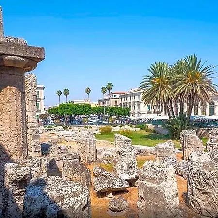 Apollo Panzió 3*