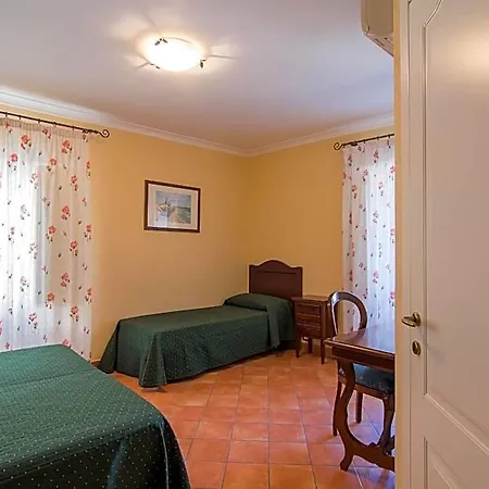 Panzió Apollo Szirakúza