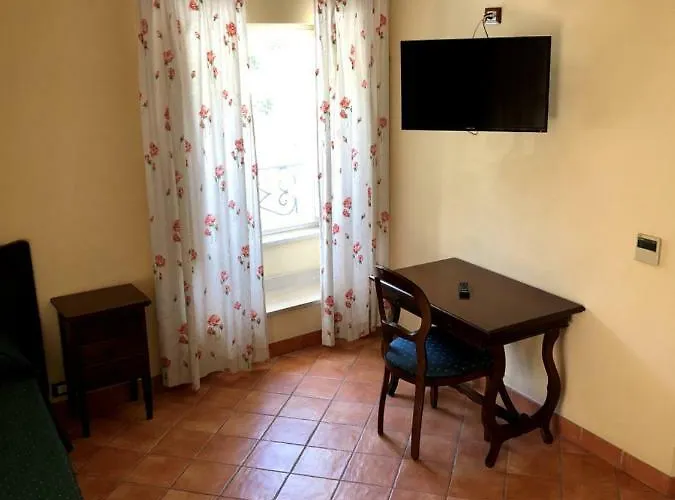 Alojamento de Acomodação e Pequeno-almoço Apollo Syracuse